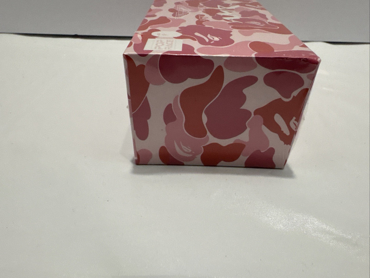 Pop Race Aston Martin 1:64 GT3 BAPE A Bathing Ape Pink Camo Diecast New Sealed