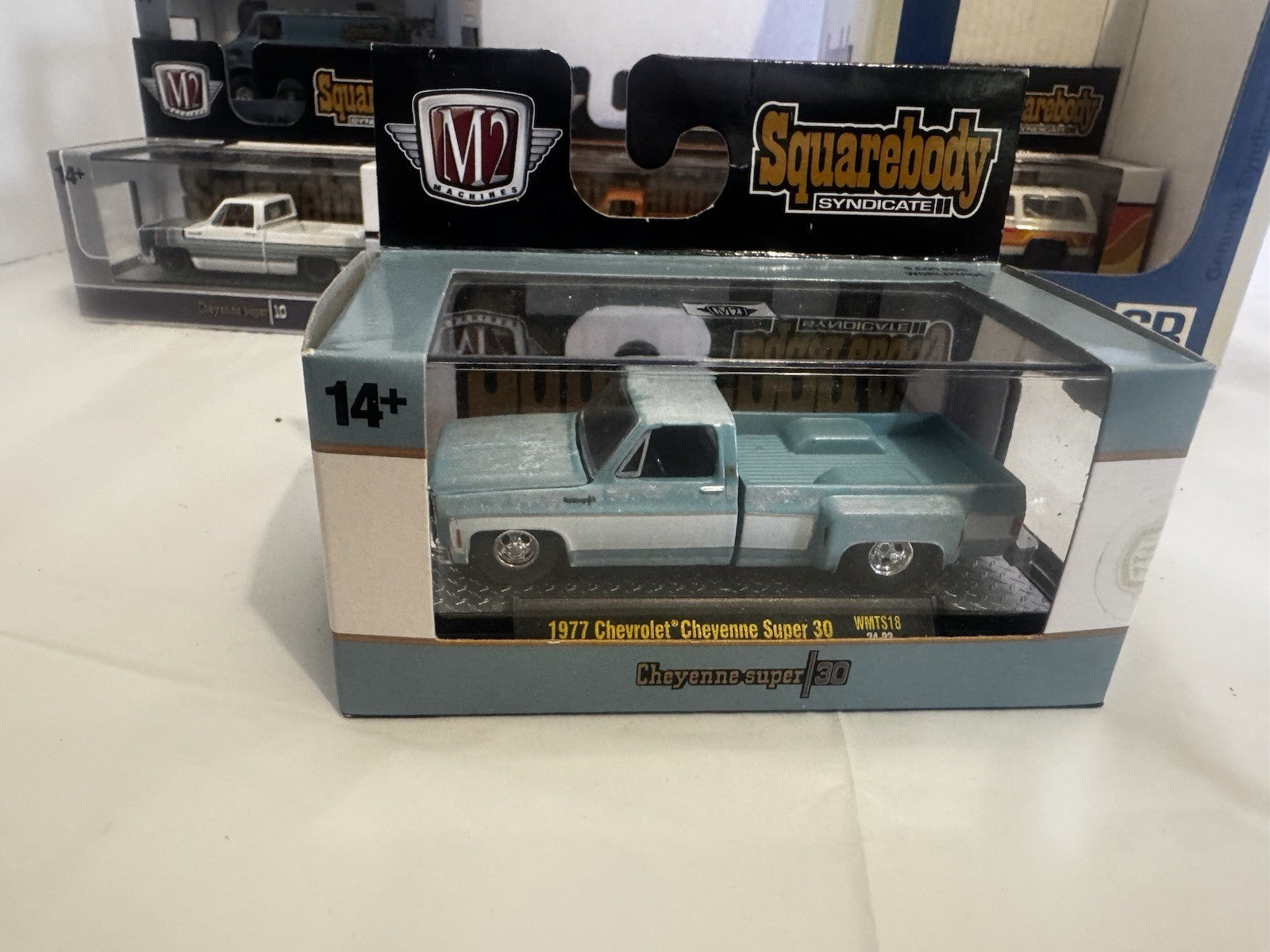 M2 Machines Squarebody Syndicate Set of 6 Sleeve Release With Chase