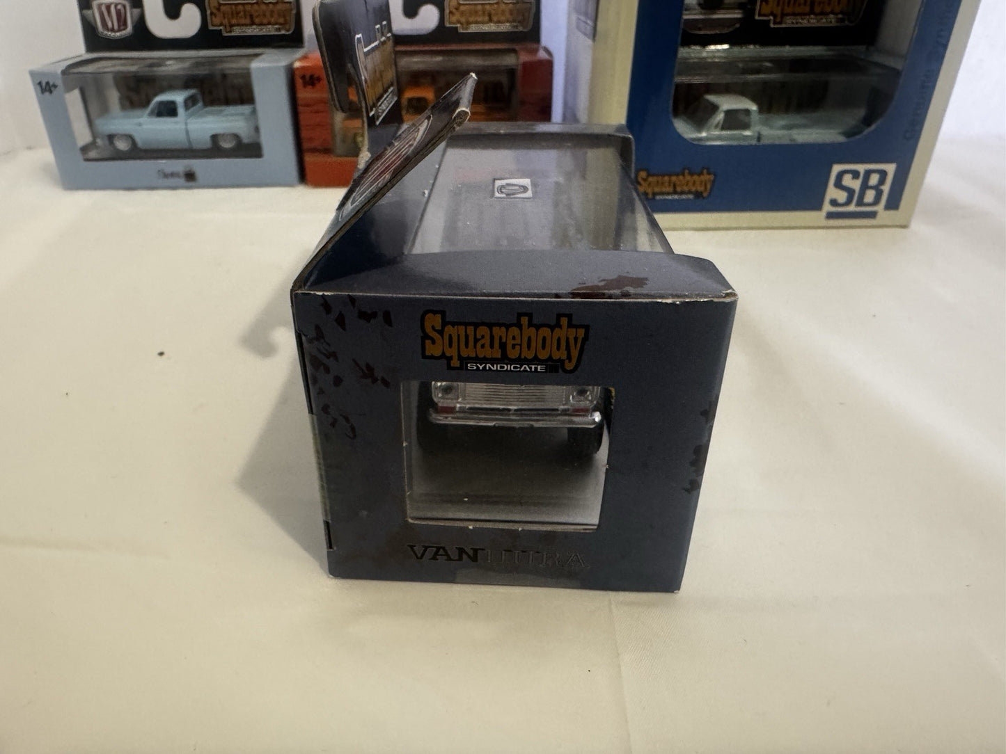 M2 Machines Squarebody Syndicate Set of 6 Sleeve Release With Chase
