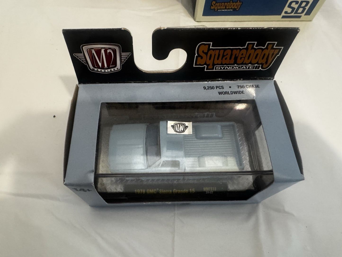 M2 Machines Squarebody Syndicate Set of 6 Sleeve Release With Chase