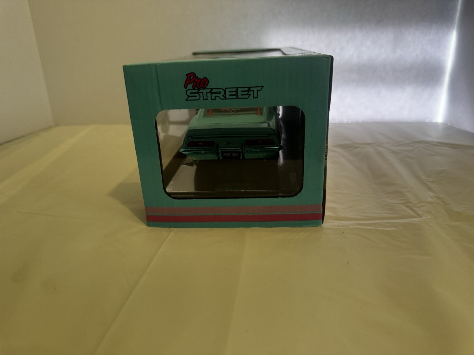 M2 Machines 2024 Pro Street 1969 Chevrolet Camaro Z28 1/24 Scale Model R121