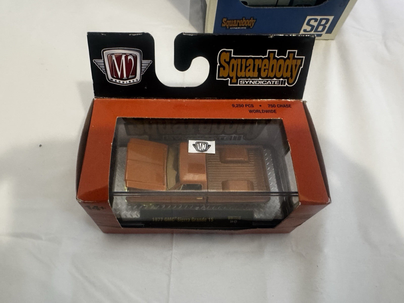 M2 Machines Squarebody Syndicate Set of 6 Sleeve Release With Chase